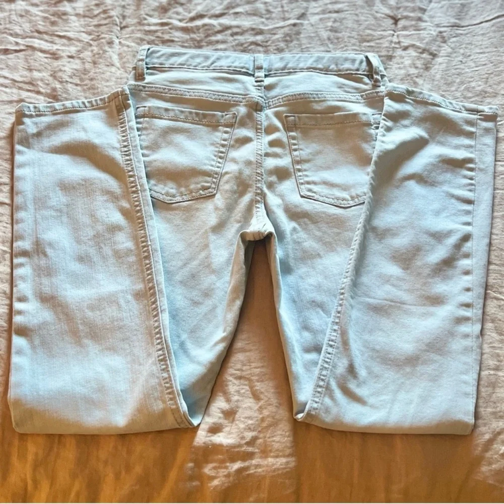 3/$19 Old Navy/Gap Relaxed Slim built-in-tough light wash jeans